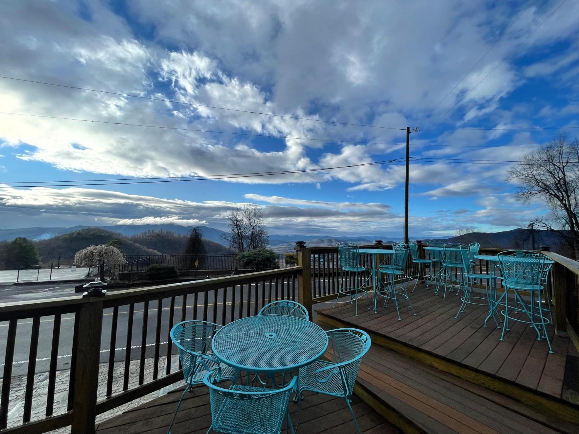 Spruce Pine Skyline Village Inn מראה חיצוני תמונה